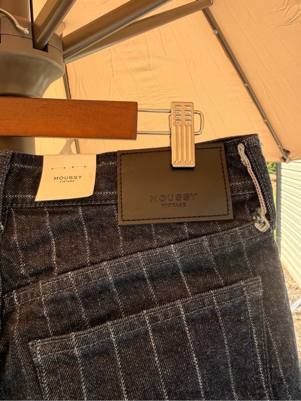 Women's Moussy Denim Pinstripe Straight-Leg Jeans - Picture 7 of 12